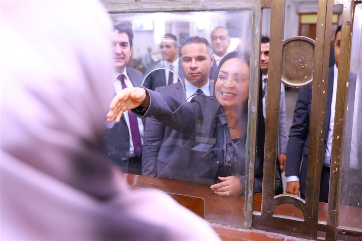 وزيرة التضامن تزور المقر الرئيسي لبنك ناصر