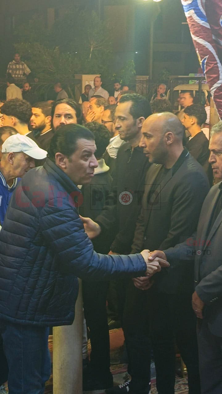 أحمد فهمي ومصطفى كامل يقدمان واجب العزاء في الكابتن محمد صبري بالحامدية الشاذلية