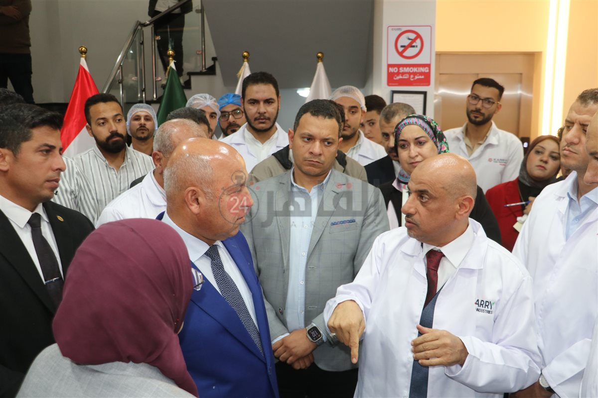 الفريق كامل الوزير يفتتح 3 مصانع في المنوفية