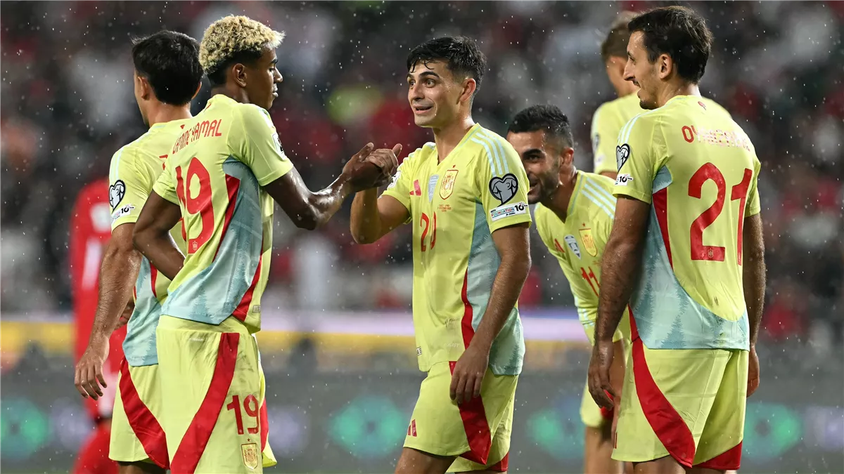 القنوات الناقلة لمباراة إسبانيا وتركيا بث مباشر