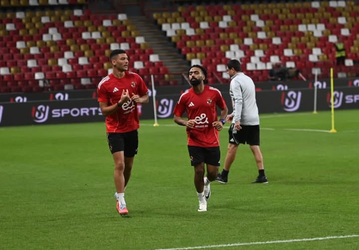 <strong>حسين الشحات والمغربي أشرف داري ثنائي النادي الأهلي</strong>