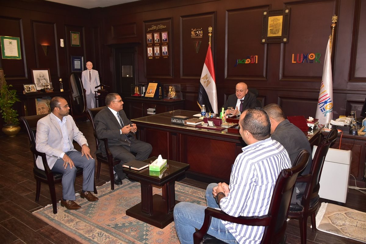 محافظ الأقصر يستقبل رئيس شركة المياه الجديد