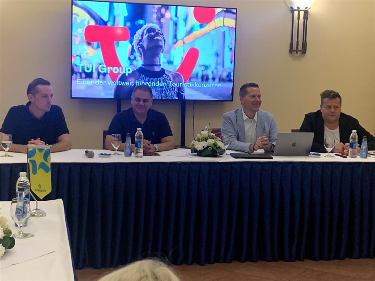 السياحة تستضيف وفدًا من وكلاء السفر والإعلاميين الألمان في رحلة لشرم الشيخ