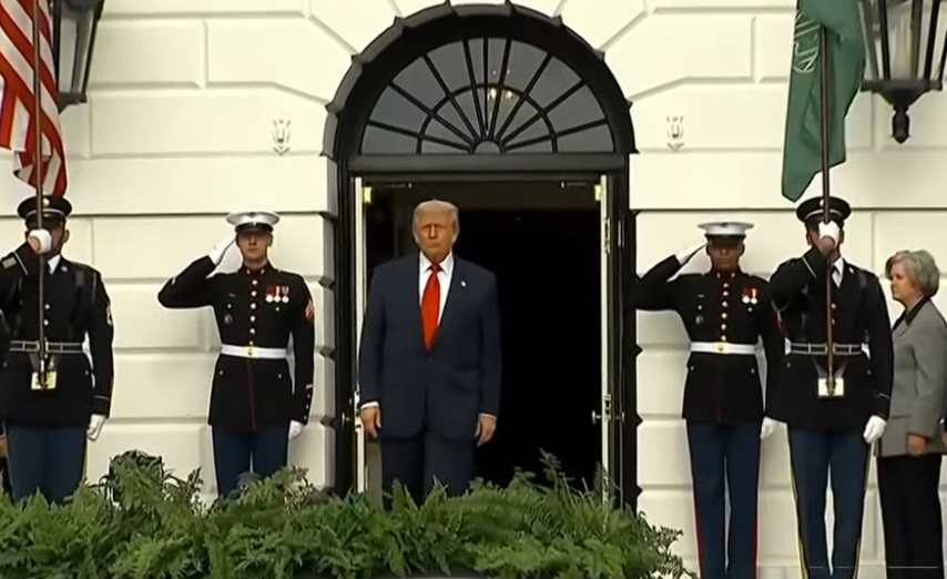 ترامب يستقبل والي العهد السعودي