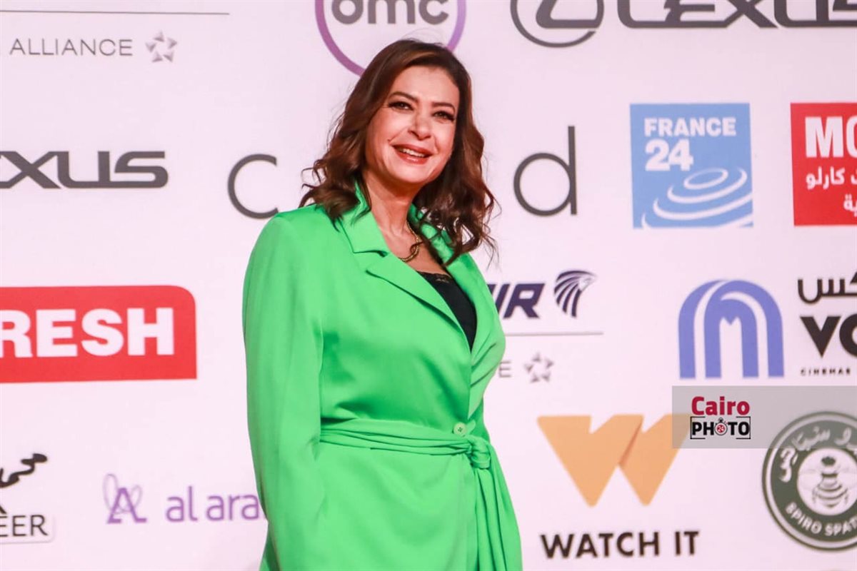 نجمات الفن يتألقن على ريد كاربت فيلم بنات الباشا بمهرجان القاهرة السينمائي