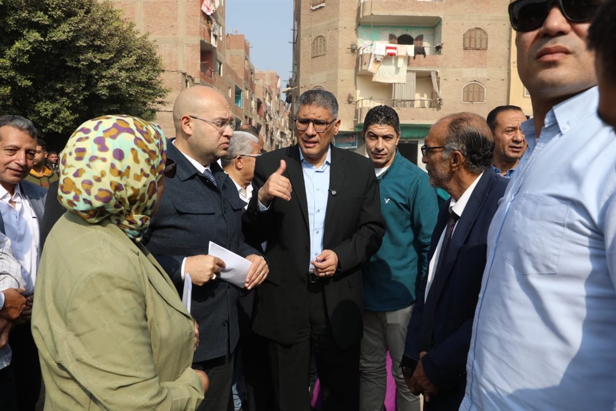 محافظ الجيزة يتفقد مشروعات تطوير الطرق بكرداسة وأوسيم والمنيرة الغربية