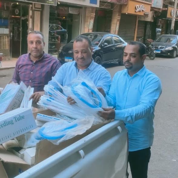 ضبط مستلزمات طبية منتهية الصلاحية بالأقصر