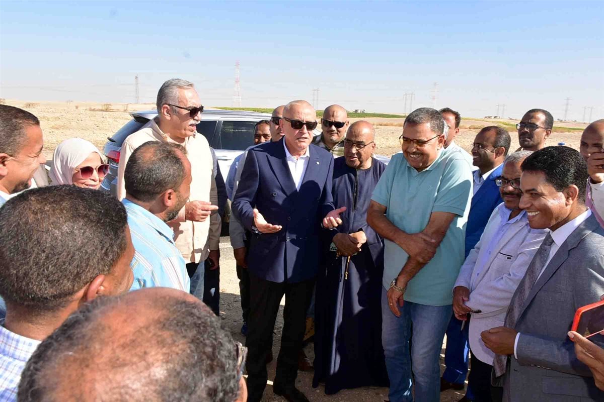 جولة محافظ الأقصر في اسنا