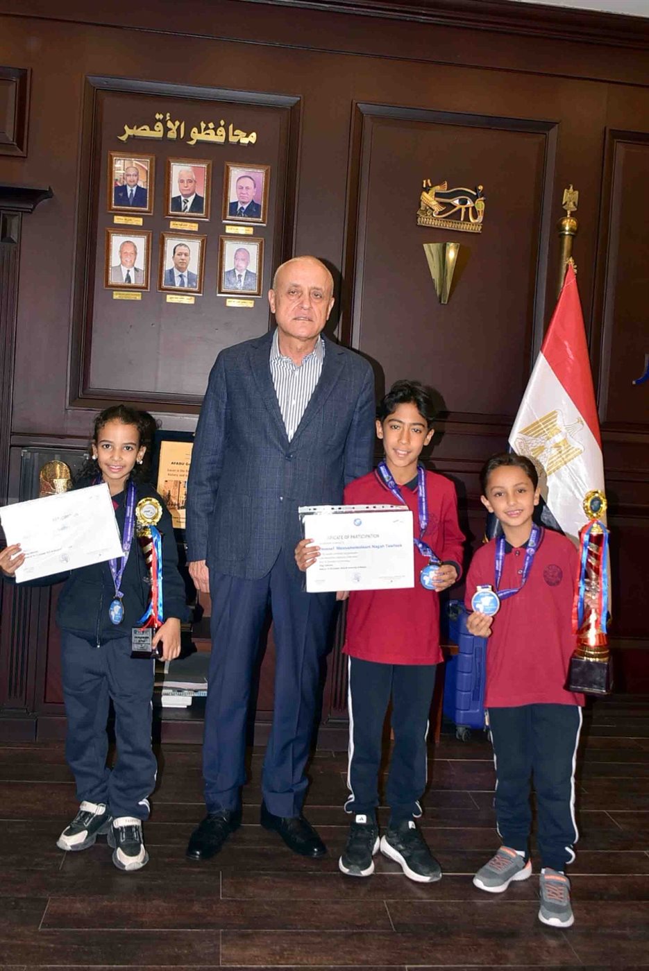 محافظ الأقصر يستقبل المتفوقين من الطلاب