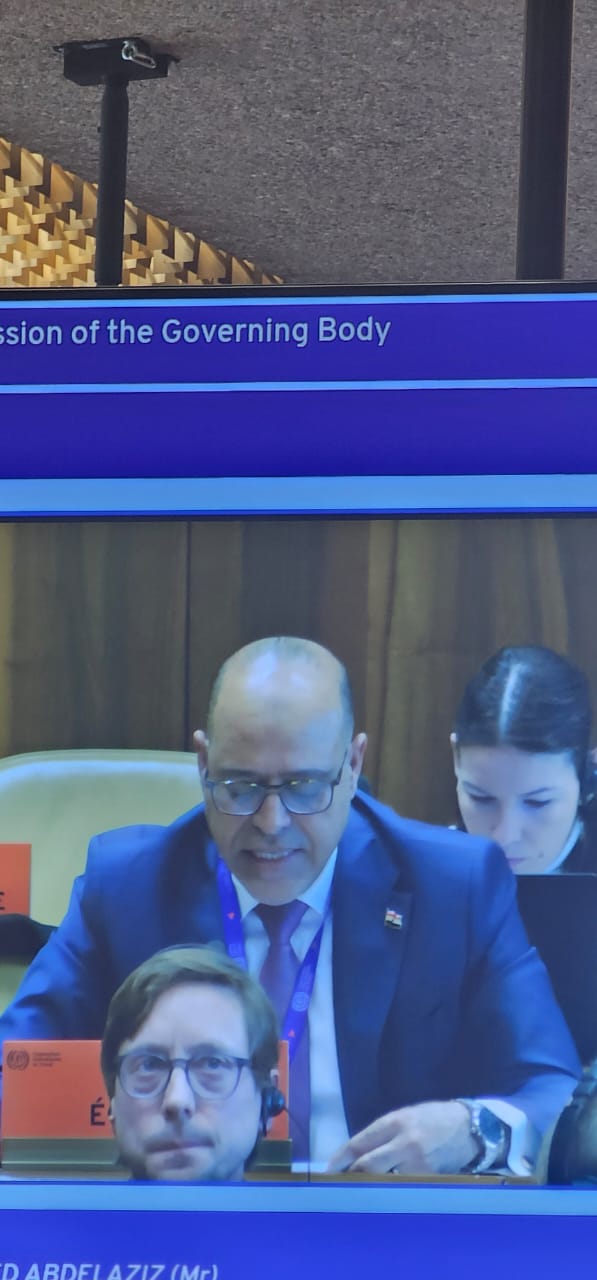 <strong>وزير العمل خلال الاجتماع</strong>