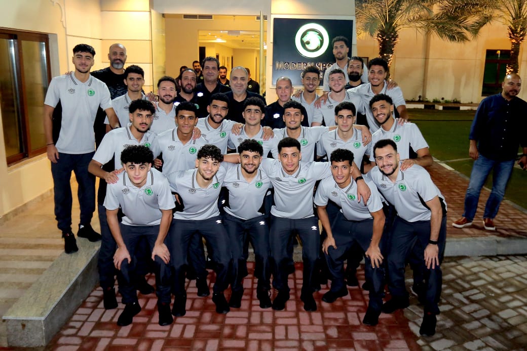 جانب من الافتتاح 