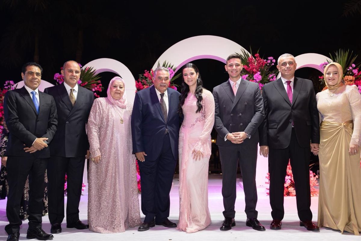 في مقدمتهم بيبو والمجري.. مرجان يحتفل بخطوبة ابنته وسط حضور رفيع المستوى