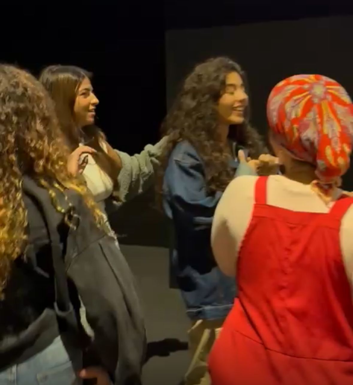 مايان السيد في السينما لمشاهدة فيلم ولنا في الخيال حب مع الجمهور