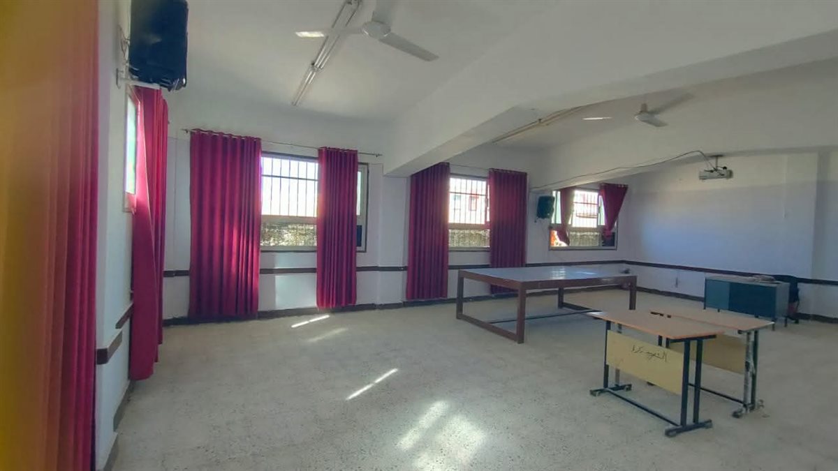 محافظ جنوب سيناء يؤكد جاهزية اللجان الانتخابية 