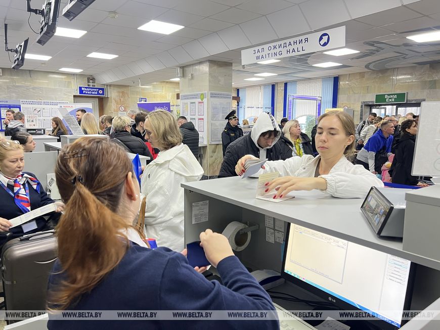 رحلات طيران من بيلاروسيا لمصر