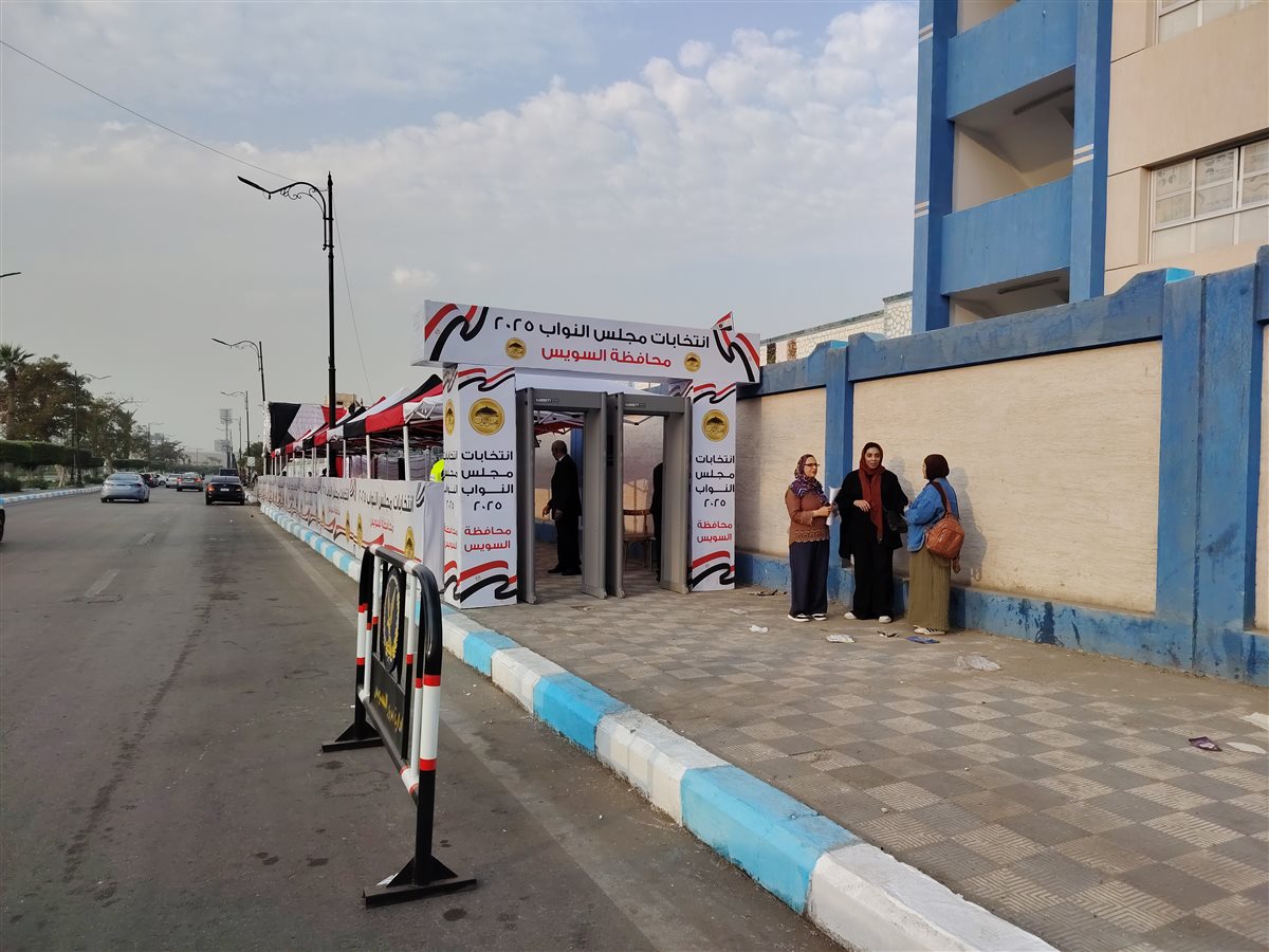 تجهيز لجان انتخابات مجلس النواب في السويس