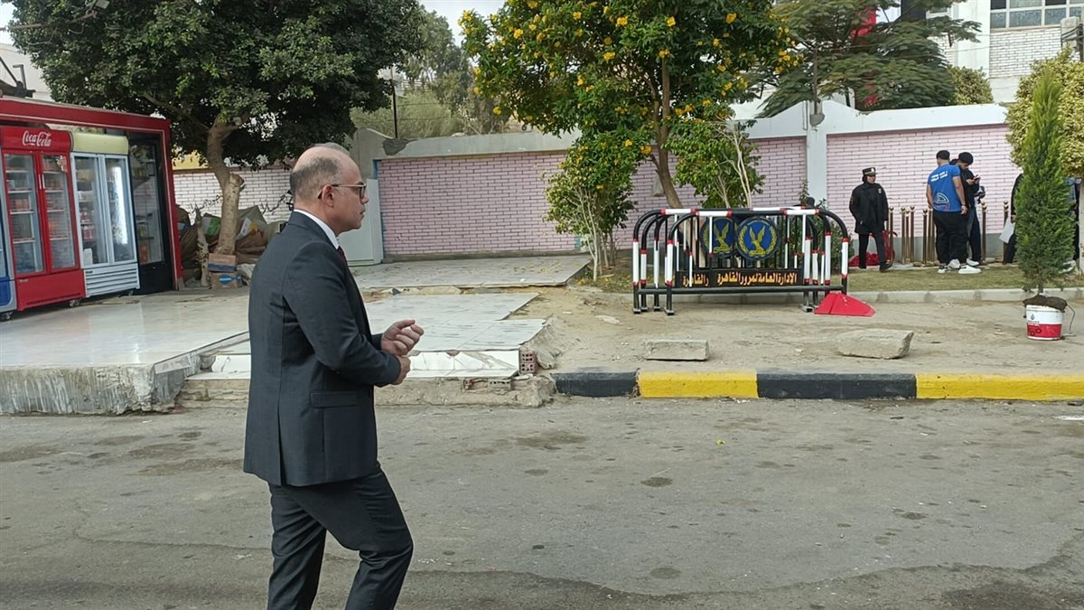 رئيس هيئة الرقابة المالية يدلى بصوته فى انتخابات مجلس النواب 2025 بالتجمع الخامس