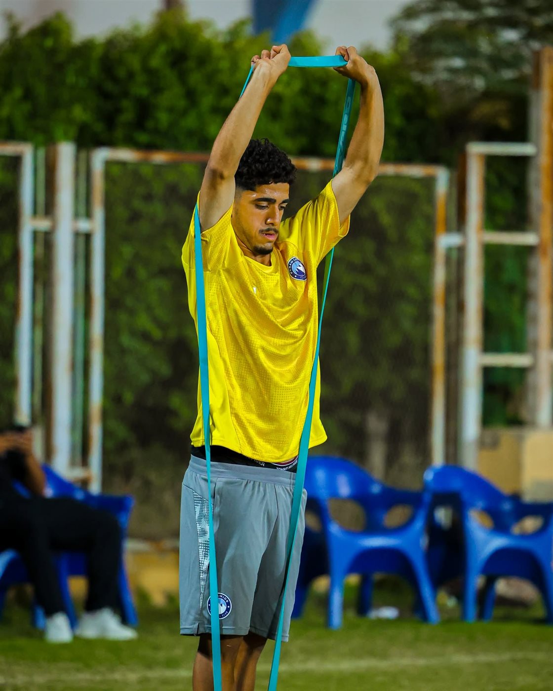 أحمد زهدي لاعب فريق الشباب