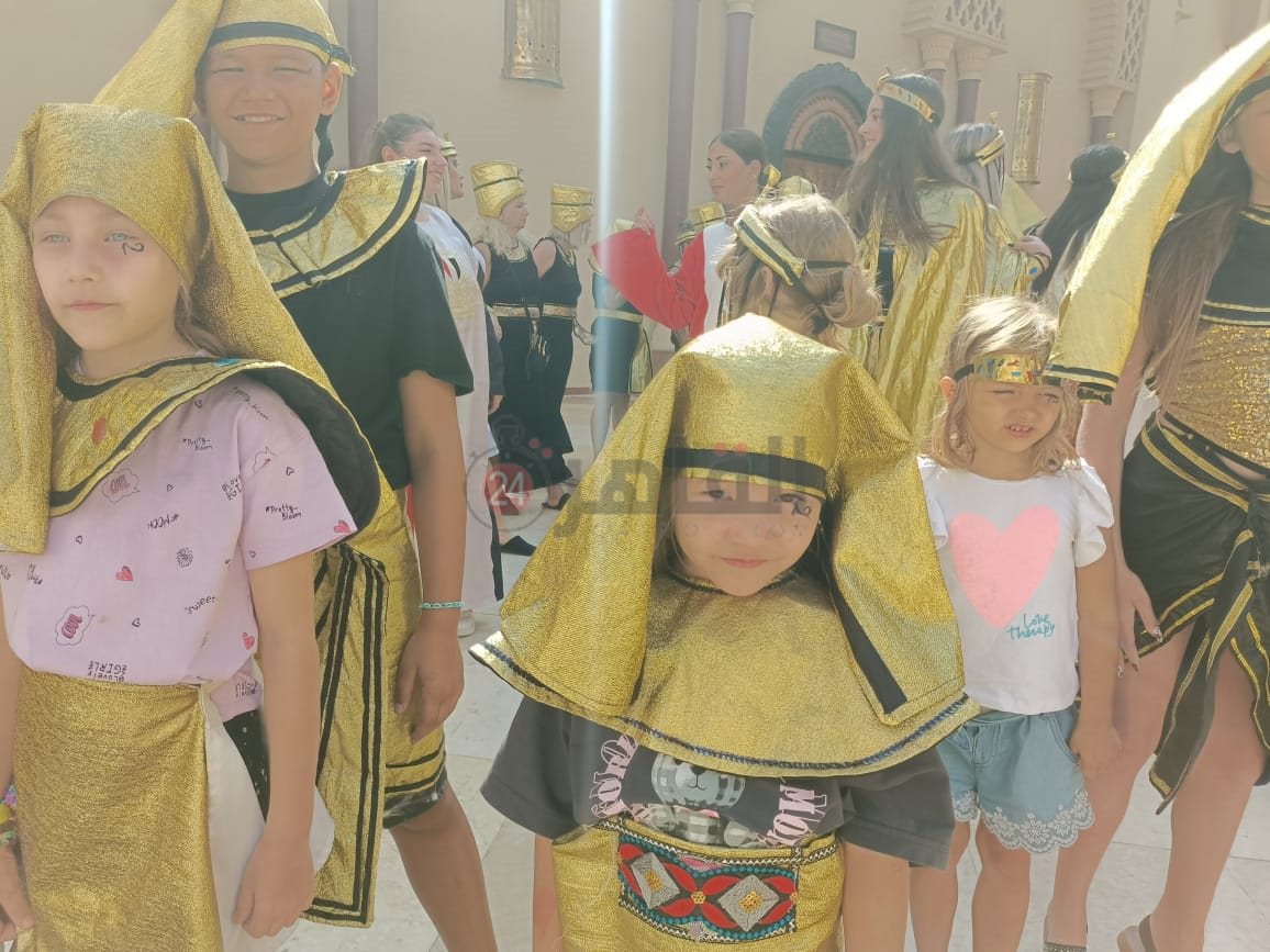 مسيرة فرعونية بفنادق الغردقة 