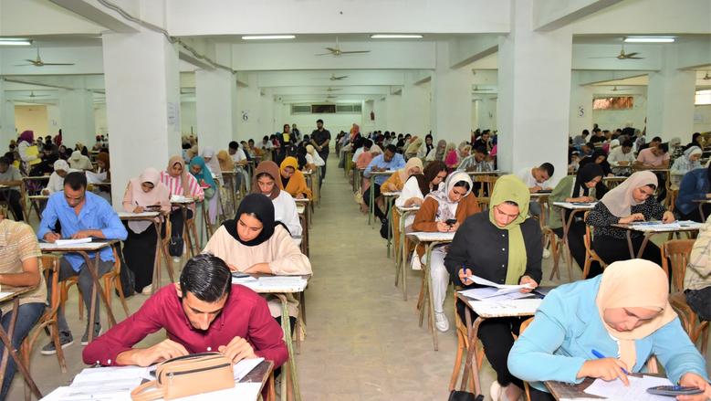 موعد امتحانات نصف العام 2026 وإجازة الترم الأول