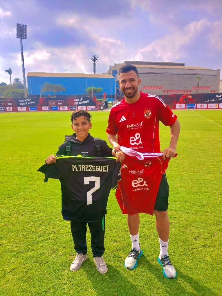 تريزيجيه يلتقي الصغير أنس