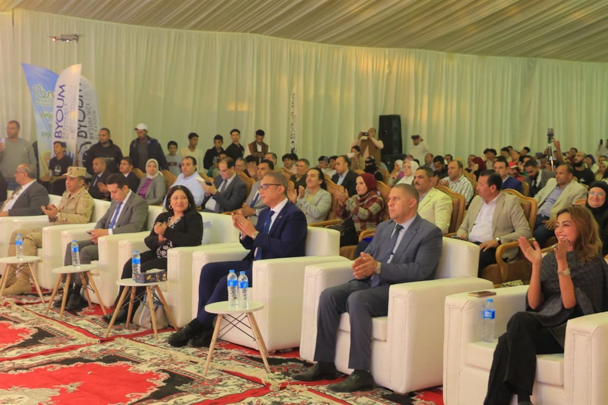 <strong>نائبة وزيرة التضامن تشهد انطلاق مهرجان قرية تونس السنوي للخزف والفخار والحرف اليدوية بالفيوم</strong>