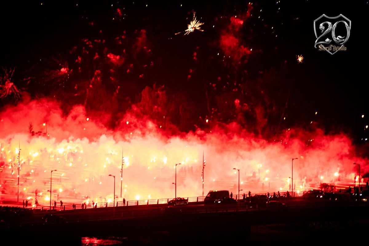 <strong>أولتراس الجيش الملكي</strong>