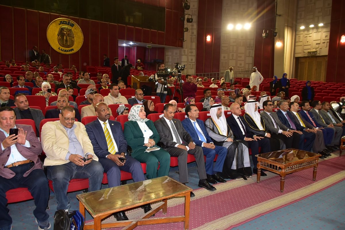 مهرجان الشعر العربي بالأقصر