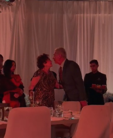 لبلبة ومحمود حميدة أول الحضور في حفل زفاف أروى جودة بأحد فنادق القاهرة