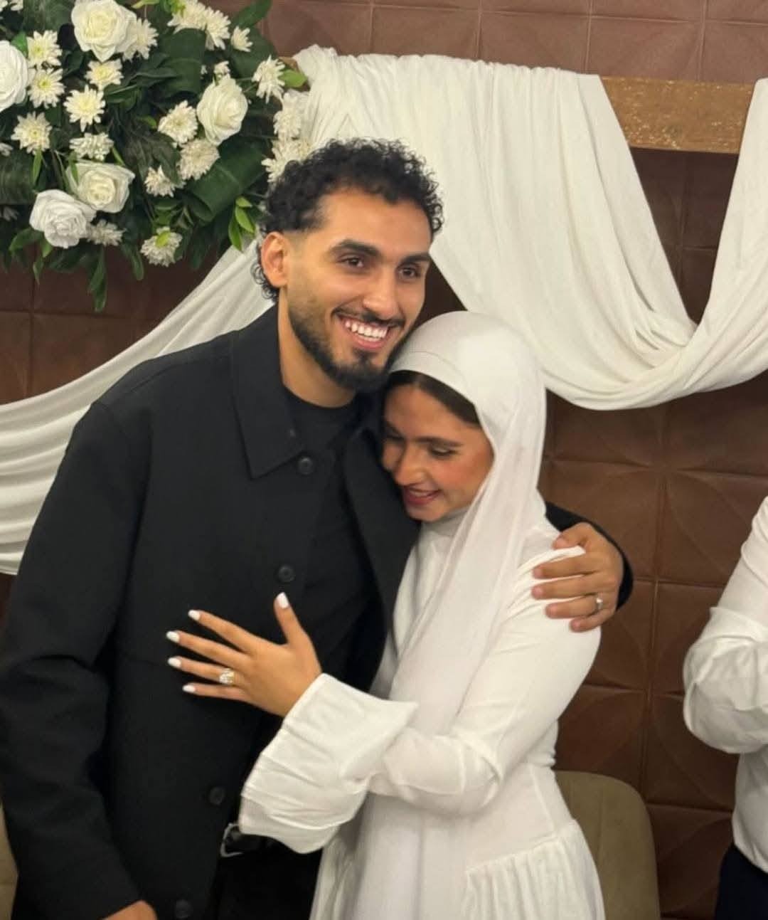 <strong>أحمد حمدي لاعب الزمالك يحتفل بعقد قرانه على شهد مكرم نجمة فريق السيدات</strong>