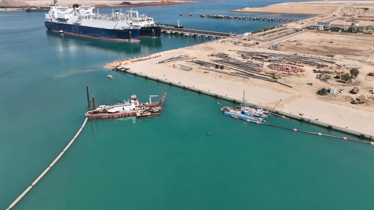 مشروع استكمال وتطوير ميناء السخنة