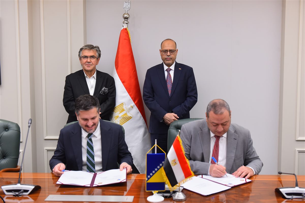 وزير العمل يشهد اتفاق مع البوسنة والهرسك لتعزيز تنقّل الأيدي العاملة وتبادل الخبرات