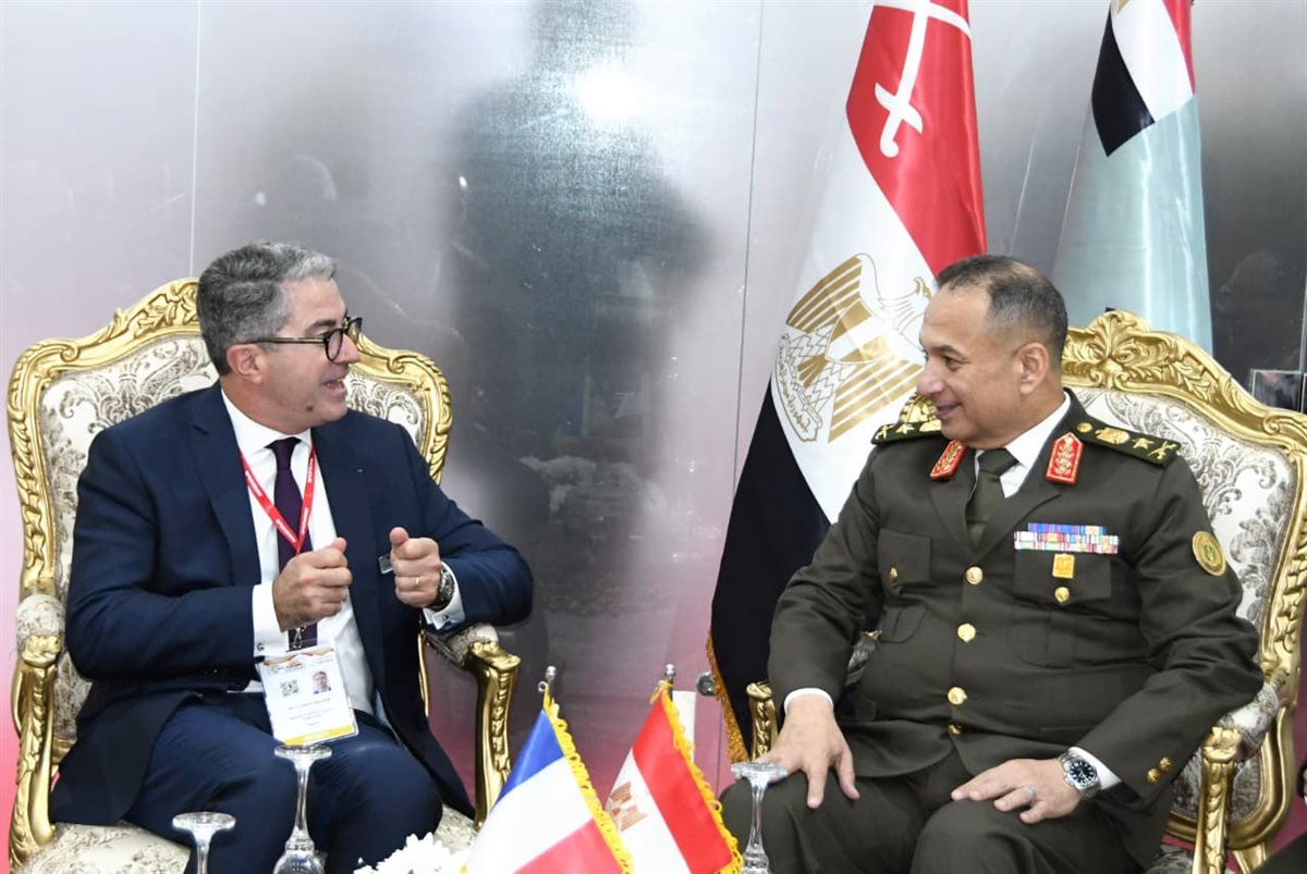 جانب من اللقاءات