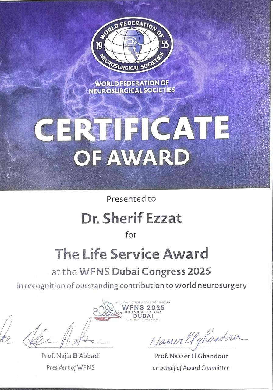 الاتحاد العالمي لجراحات المخ والأعصاب يمنح عميد طب الأزهر الأسبق شهادة المساهمة الحياتية المتميزة خلال مؤتمره في دبي