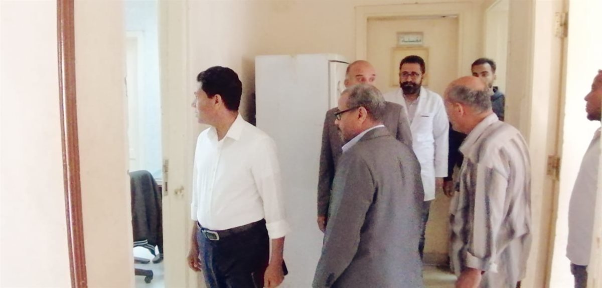 جولة موسعة لوكيل وزارة الصحة بالأقصر