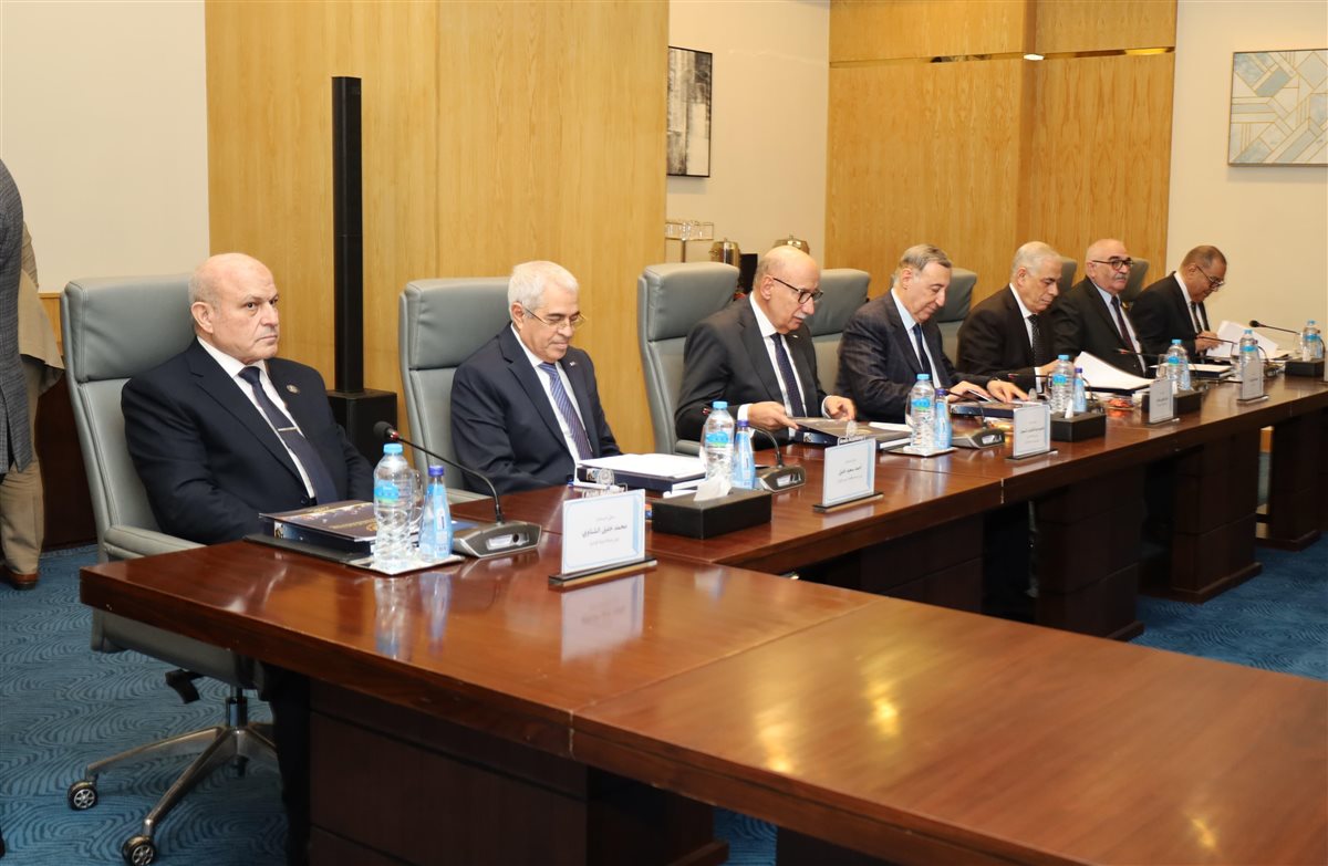 <strong>اجتماع المجلس الاستشاري لكلية القانون بالأكاديمية العربية للعلوم والتكنولوجيا والنقل البحري </strong>