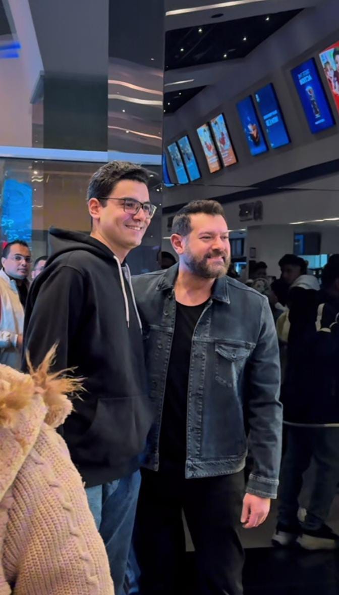 عمرو يوسف يشاهد فيلمه السلم والثعبان 2 رفقة الجمهور بـ إحدى سينمات 6 أكتوبر