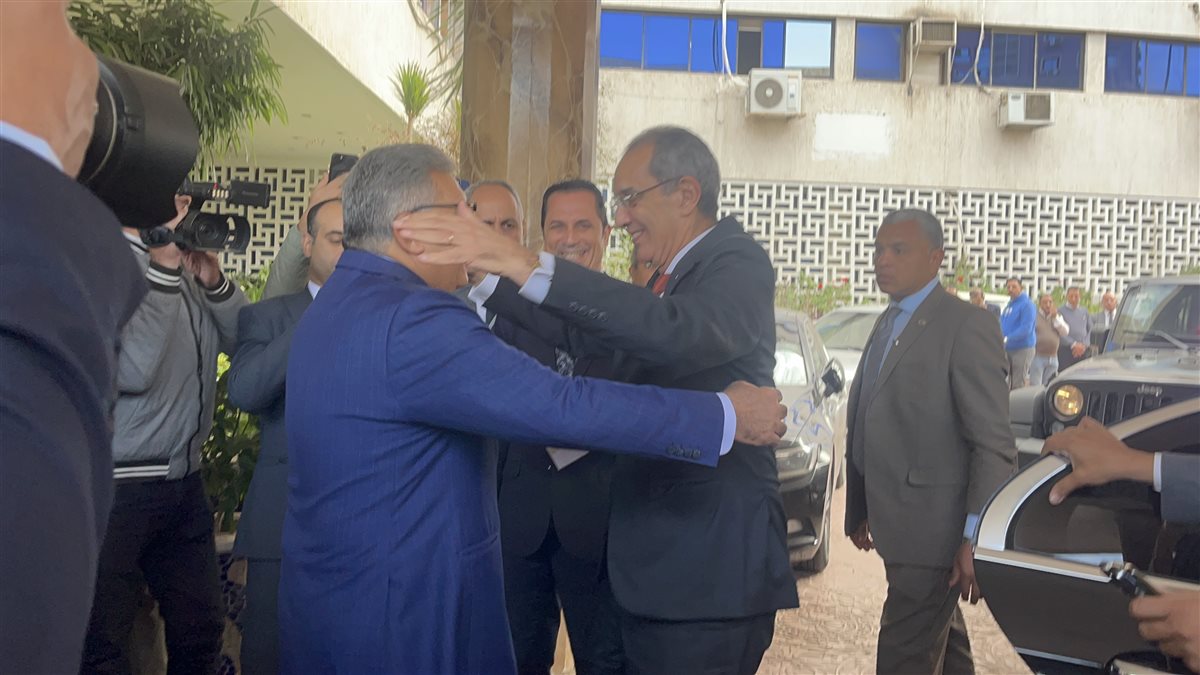 محافظ الدقهلية يستقبل وزير الاتصالات