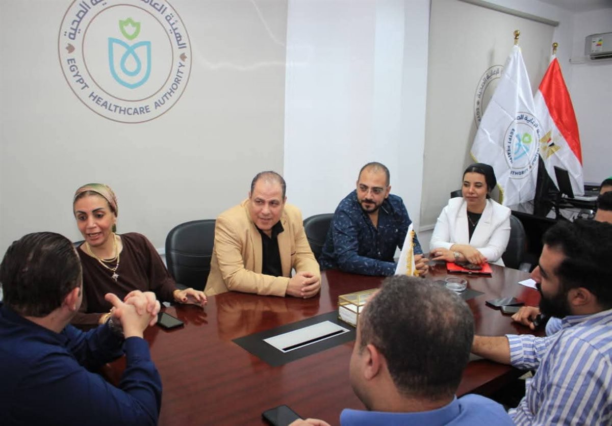 خلال الاجتماع