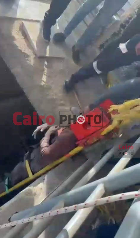 استخراج 3 عمال سقطوا في حفرة الأتوبيس الترددي