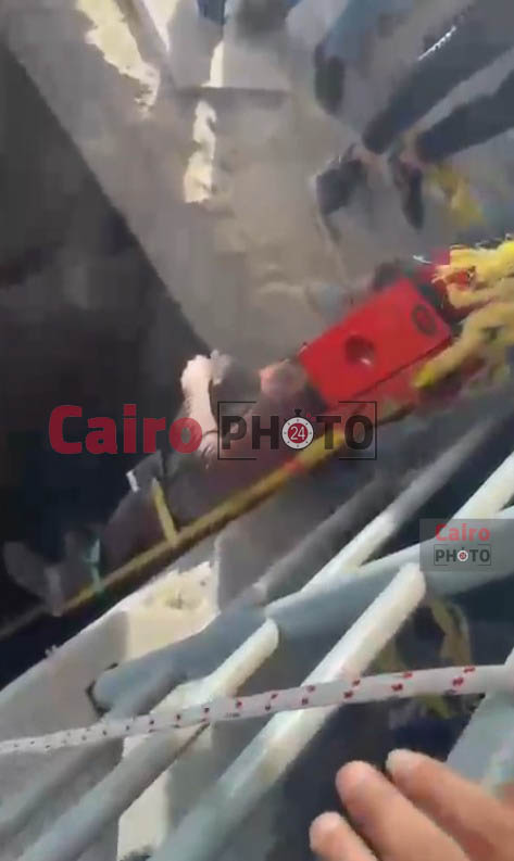 استخراج 3 عمال سقطوا في حفرة الأتوبيس الترددي