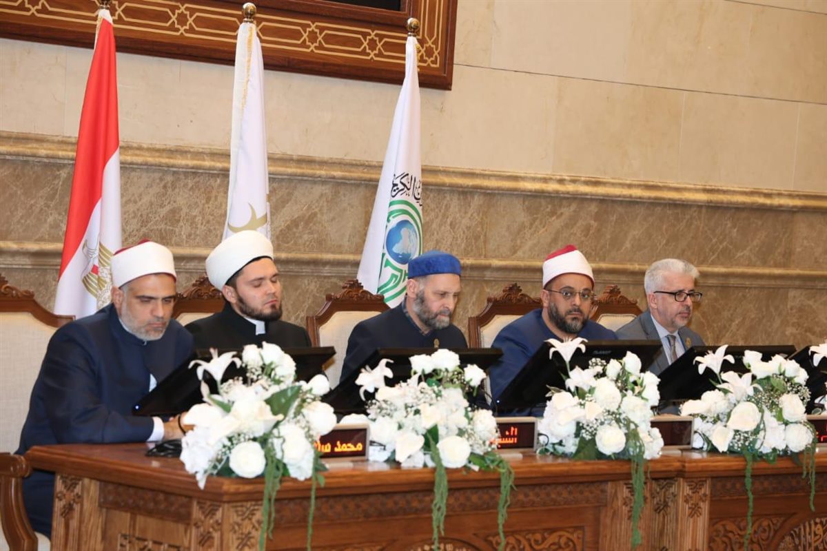 وزير الأوقاف يتفقد فعاليات اللجنة الثانية في اليوم الأول من المسابقة العالمية للقرآن الكريم