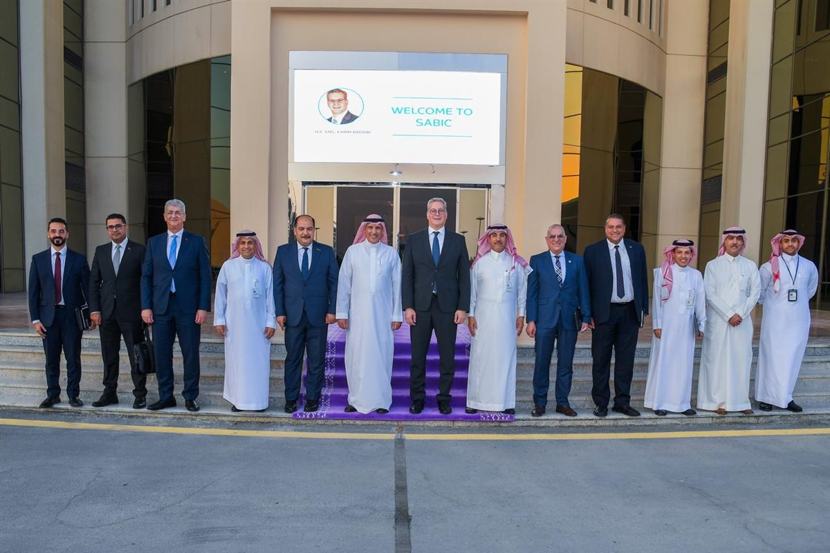 جانب من الزيارة