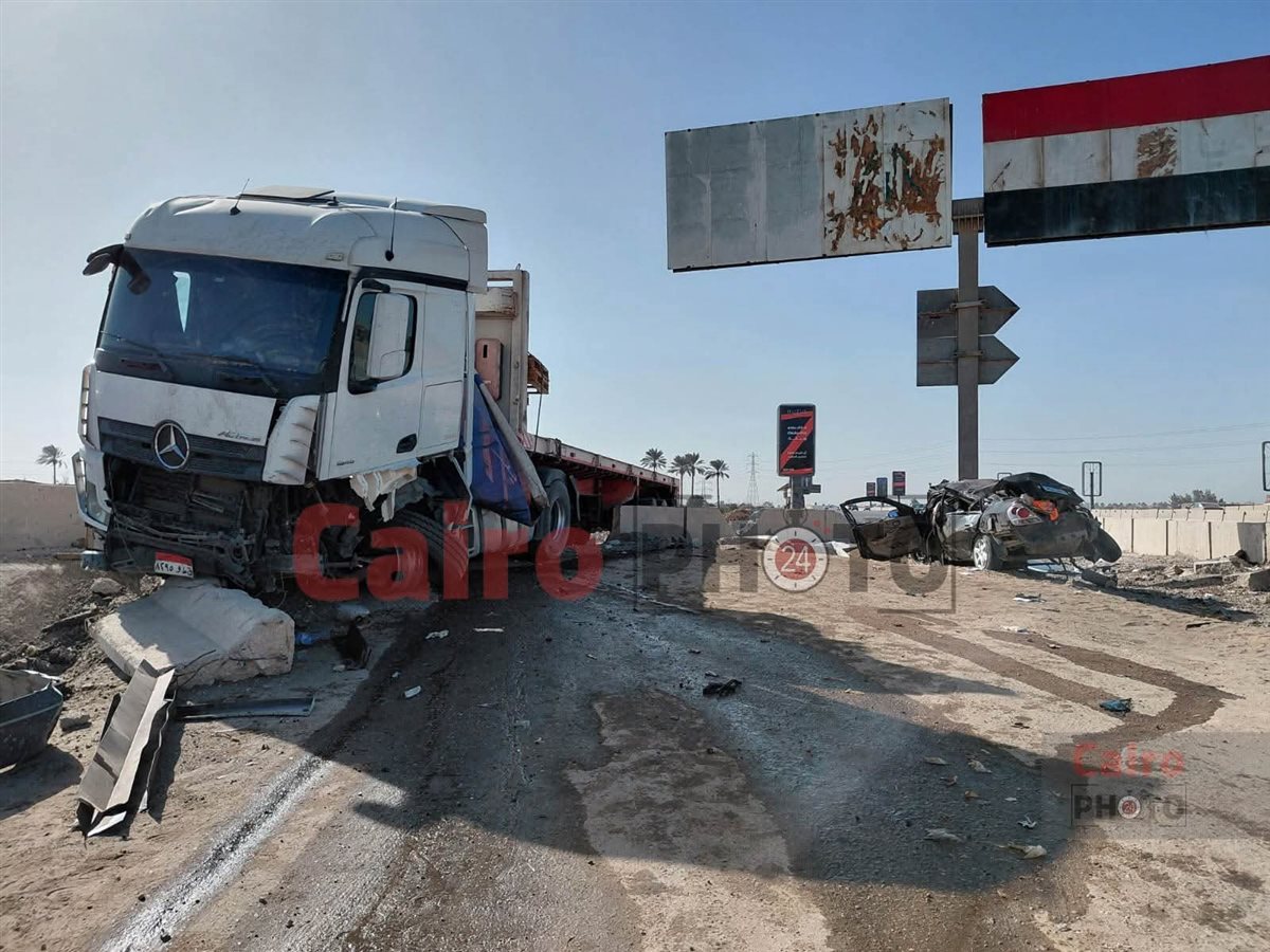 تصادم سيارة نقل بأخرى ملاكي