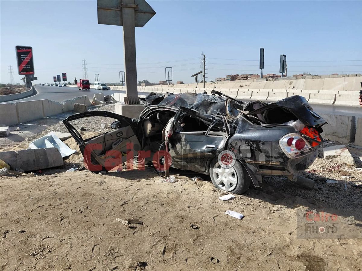 تصادم سيارة نقل بأخرى ملاكي