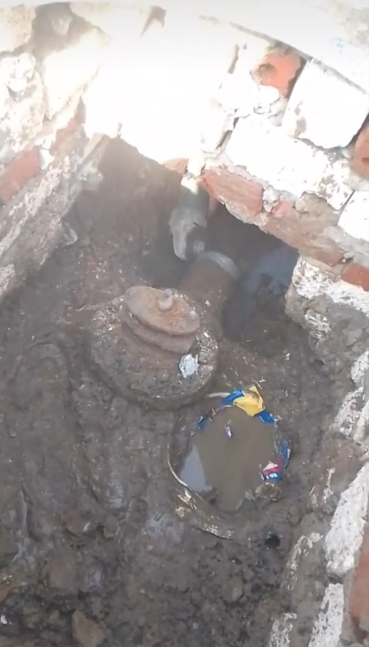 كسر بخط مياه