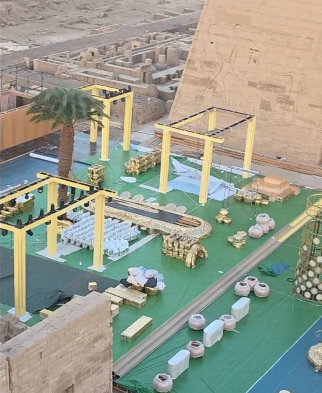 الصور المتداولة لوجود حفل في معبد مدينة هابو بالأقصر