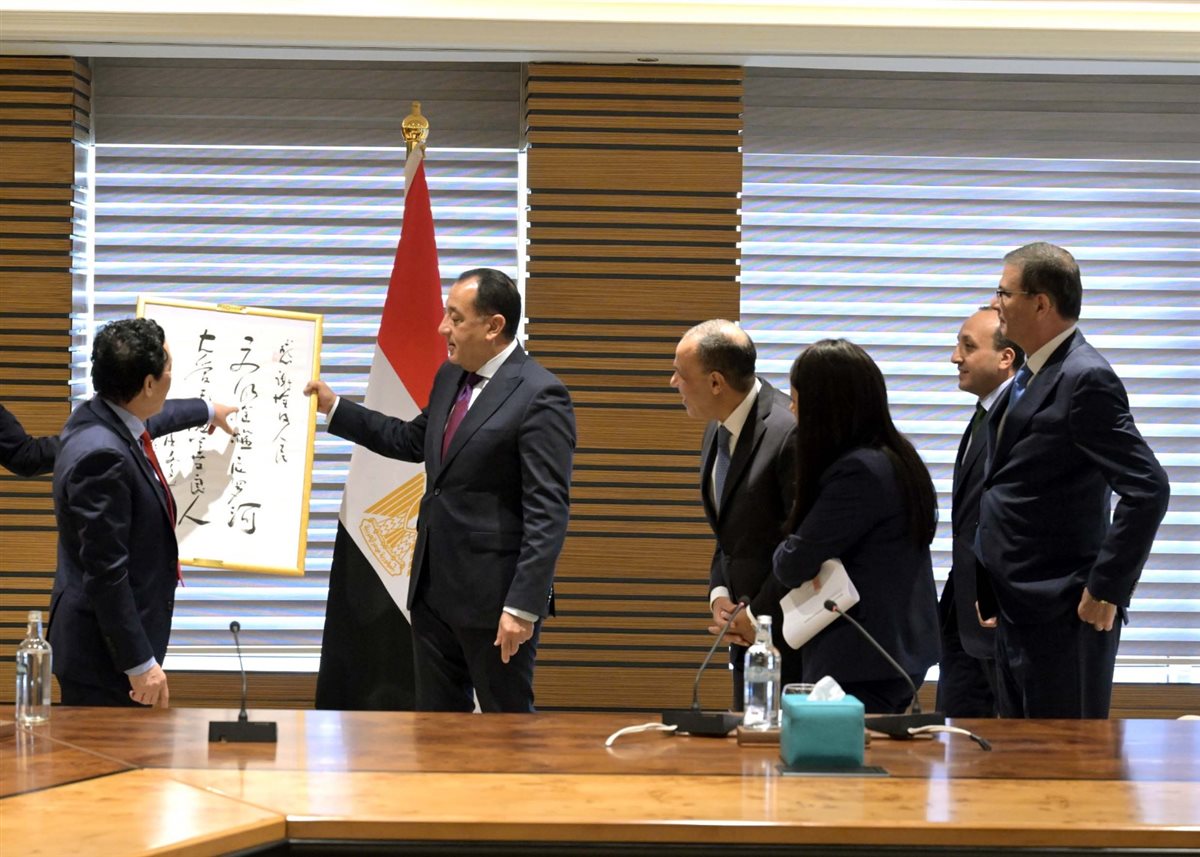 رئيس الوزراء يلتقي المدير العام لمنظمة الأغذية والزراعة للأمم المتحدة<br> 