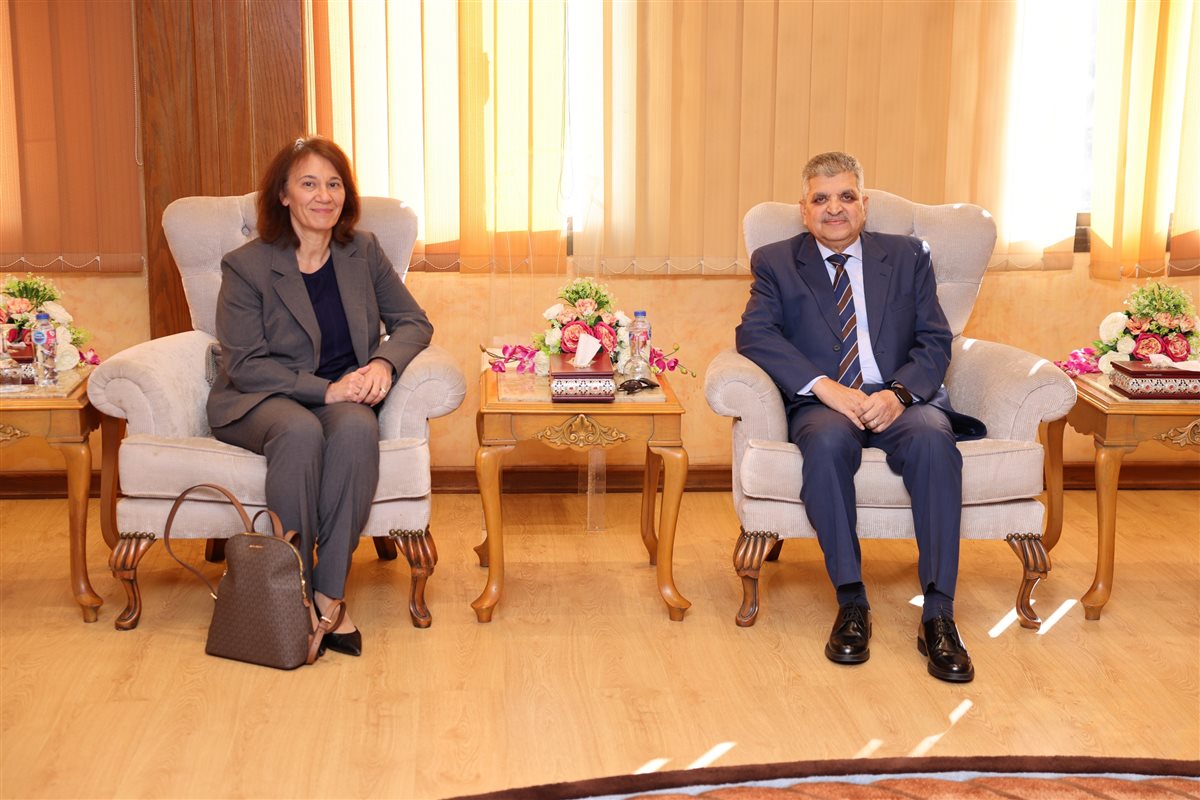 جانب من زيارة وفد صندوق النقد الدولي لقناة السويس