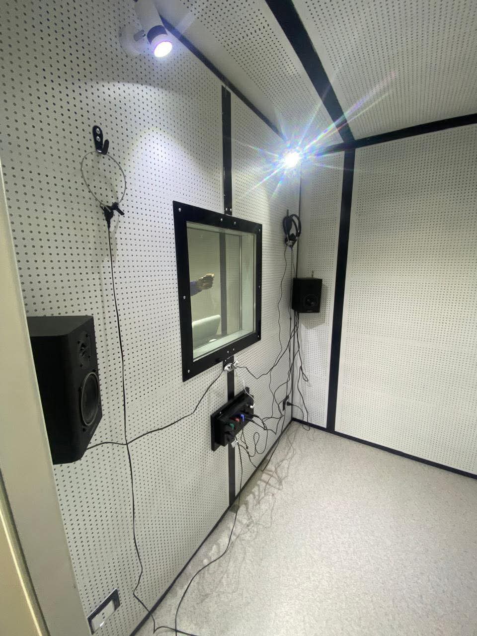 افتتاح كابينة السمعيات الجديدة بمستشفى الحياة